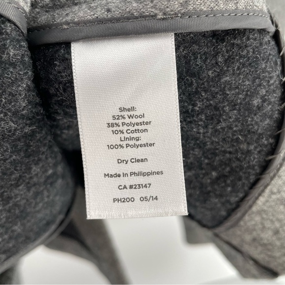 Talbots Gray Wool Blend 3 Button Classic Neutral Minimalist Pockets Blazer - Picture 8 of 14